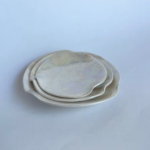 Load image into Gallery viewer, Ceramic Nesting Dishes White with Mother of Pearl