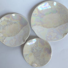 Load image into Gallery viewer, Ceramic Nesting Dishes White with Mother of Pearl