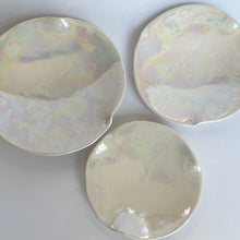 Load image into Gallery viewer, Ceramic Nesting Dishes White with Mother of Pearl