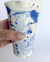 Load and play video in Gallery viewer, Ceramic Abstract Vase