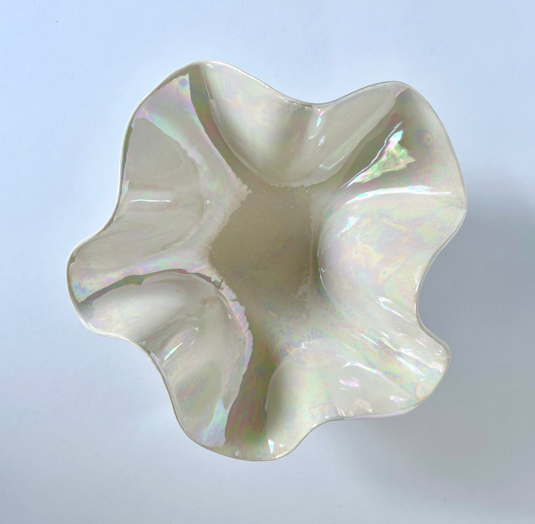 Ceramic Bowl White with Mother of Pearl luster (2)