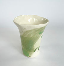 Load image into Gallery viewer, Ceramic abstract vase- light green
